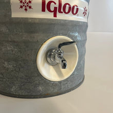 画像をギャラリービューアに読み込む, iGloo(イグルー) ヴィンテージメタルジャグ 2ガロン(7.6L) ウォータージャグ　コックカスタム済み
