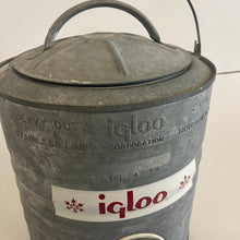 画像をギャラリービューアに読み込む, iGloo(イグルー) ヴィンテージメタルジャグ 2ガロン(7.6L) ウォータージャグ　コックカスタム済み
